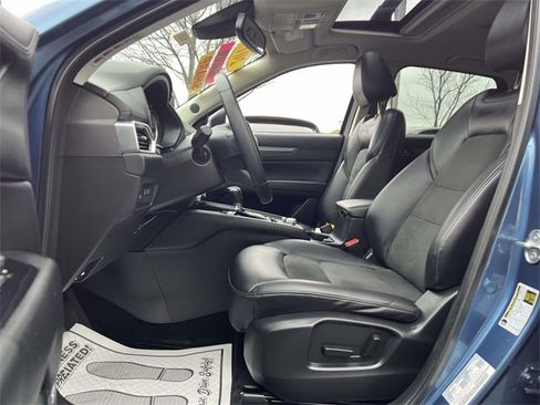 Used 2019 MAZDA CX-5 Touring image 6