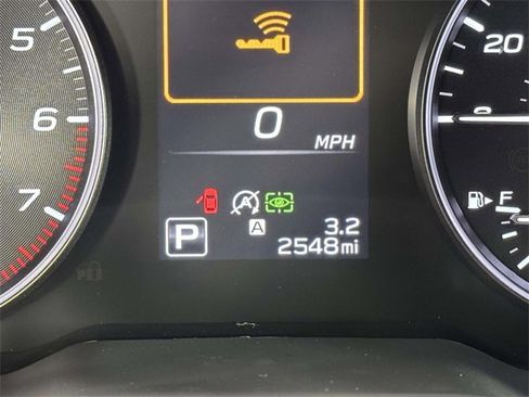 Used 2025 Subaru Outback Limited image 2