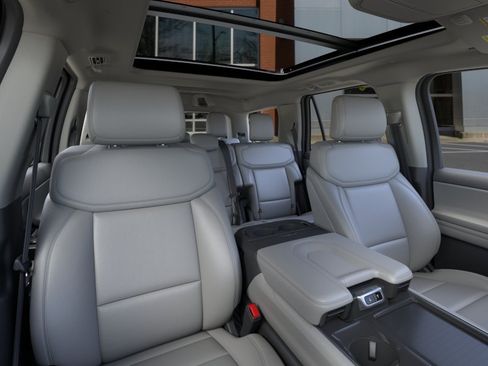 New 2026 Ford Expedition Active RWD image 10