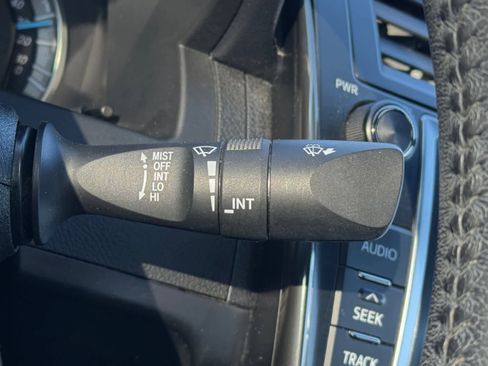 Used 2013 Toyota Camry SE image 17