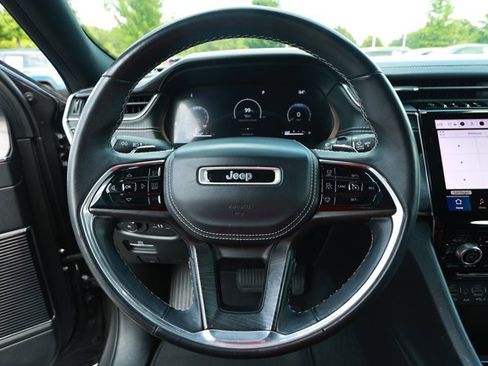 Used 2022 Jeep Grand Cherokee L Overland RWD image 11