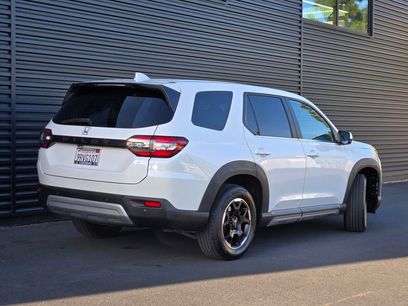 Used 2025 Honda Pilot EX-L