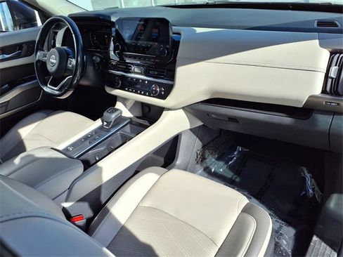 Certified 2022 Nissan Pathfinder Platinum w/ Cargo Package image 27