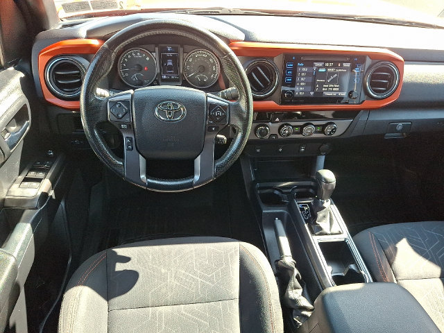 Used 2017 Toyota Tacoma TRD Off-Road w/ Tow Package (A/T) AWD/4WD image 11