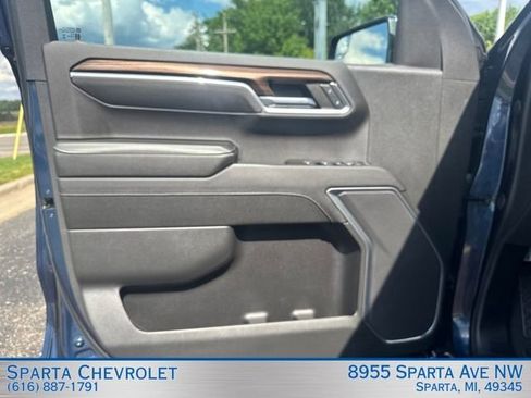 Used 2023 Chevrolet Silverado 1500 LT AWD/4WD image 12