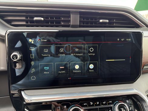 Certified 2024 GMC Sierra 2500 Denali Ultimate image 20