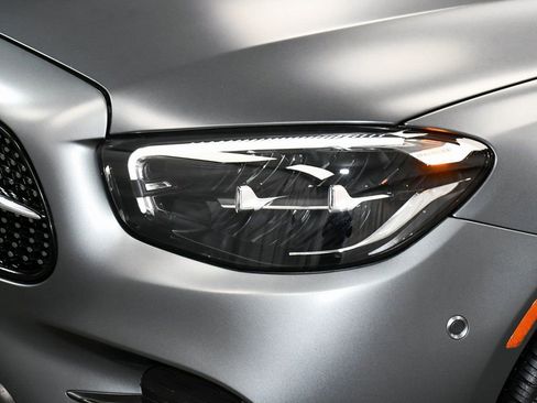 Used 2022 Mercedes-Benz E 450 4MATIC Sedan w/ Night Package image 73