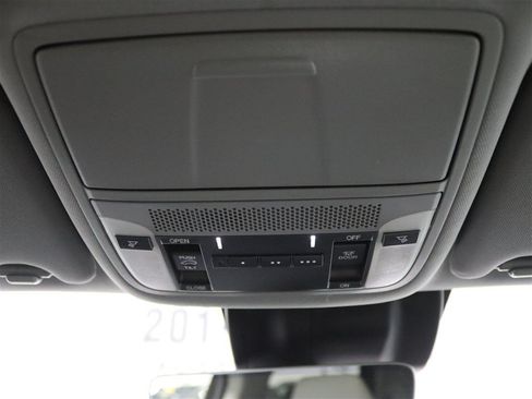 Used 2019 Acura MDX SH-AWD image 39