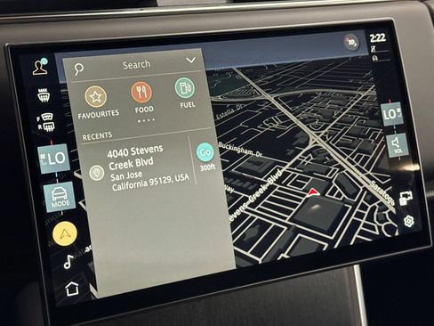 New 2026 Land Rover Range Rover Long Wheelbase SE image 15