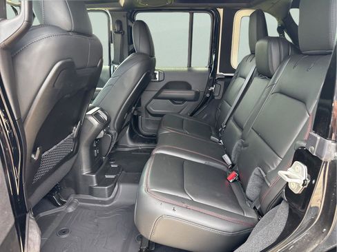 New 2026 Jeep Wrangler Unlimited Rubicon AWD/4WD image 11