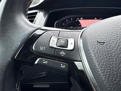 Used 2020 Volkswagen Tiguan SEL Premium R-Line image 16