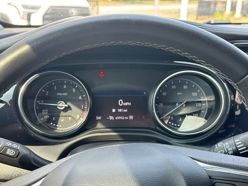 Used 2023 Buick Encore GX Preferred w/ Cold Weather Comfort Package AWD/4WD image 41