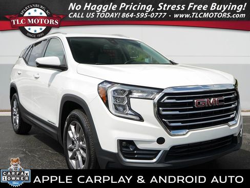 Used 2024 GMC Terrain SLT FWD image 1