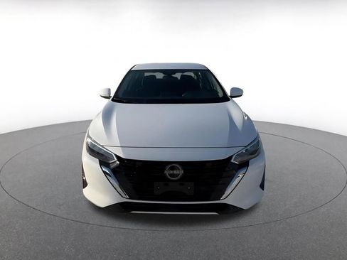 Used 2025 Nissan Sentra SV image 4