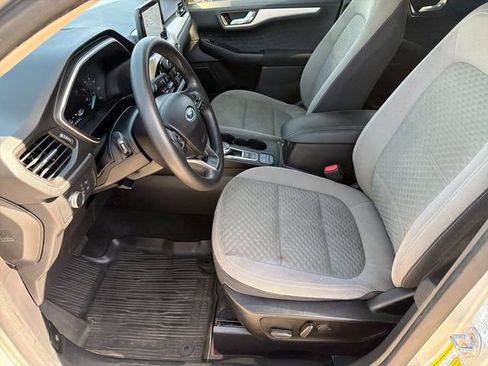 Used 2020 Ford Escape SE FWD image 20