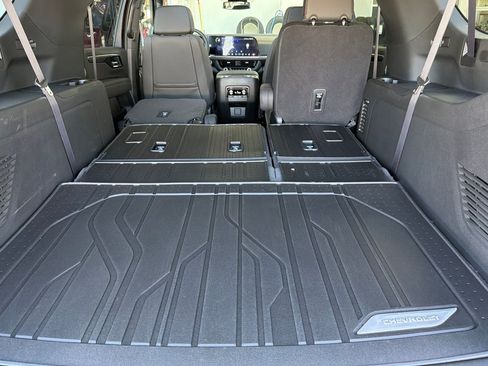 New 2026 Chevrolet Suburban RST w/ Comfort Package AWD/4WD image 15
