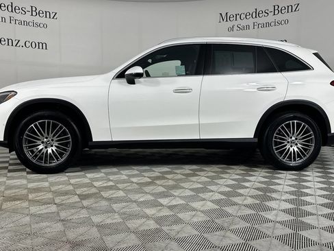 Certified 2026 Mercedes-Benz GLC 300 image 8