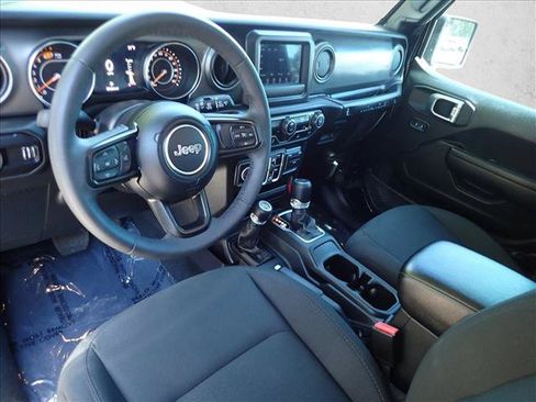 Used 2023 Jeep Wrangler Unlimited Sport AWD/4WD image 10