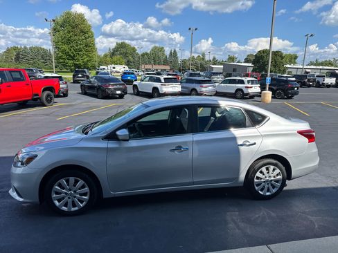 Used 2018 Nissan Sentra S FWD image 10