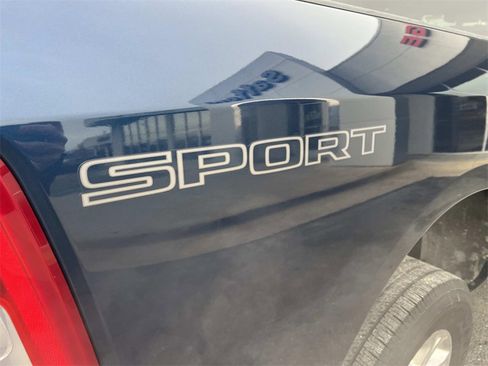 Used 2024 RAM 2500 Big Horn w/ Sport Appearance Package image 17