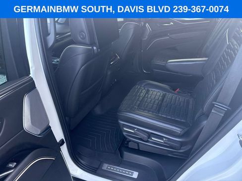 Used 2022 Cadillac Escalade Sport Platinum AWD/4WD image 35