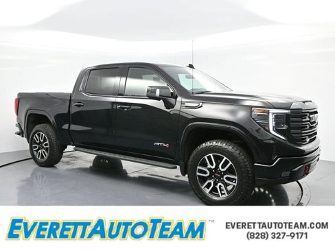 Used 2024 GMC Sierra 1500 AT4 w/ Technology Package image 1