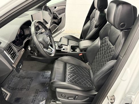 Used 2023 Audi SQ5 Premium Plus w/ Premium Plus Package AWD/4WD image 17