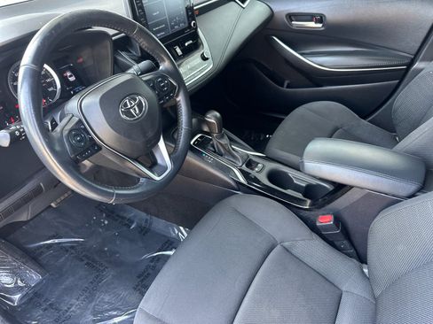 Used 2022 Toyota Corolla SE w/ Carpet Mat Package (TMS) FWD image 9