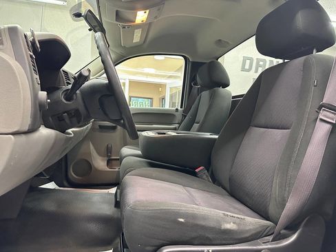 Used 2013 Chevrolet Silverado 1500 W/T image 16