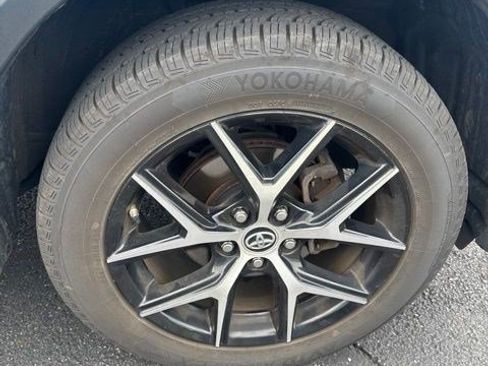 Used 2017 Toyota RAV4 SE w/ Power Special Value Package AWD/4WD image 12