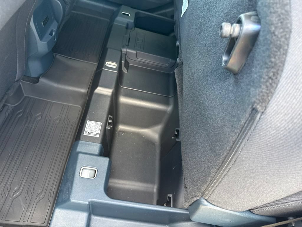 Used 2025 Ford Maverick XL FWD image 11