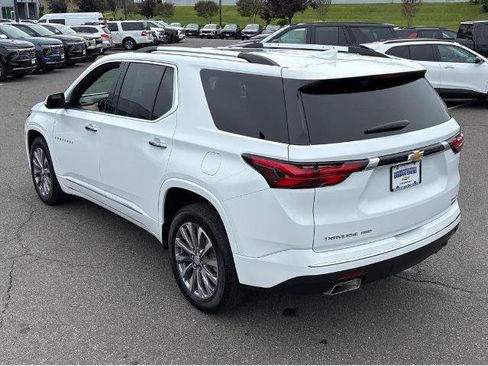 Used 2023 Chevrolet Traverse Premier w/ LPO, Floor Liner Package AWD/4WD image 14