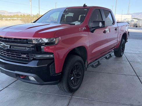 Used 2020 Chevrolet Silverado 1500 LT Trail Boss image 7