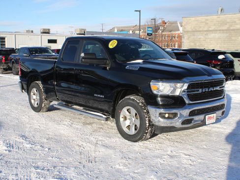 Used 2021 RAM 1500 Big Horn image 3