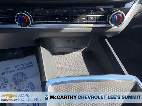 New 2026 Chevrolet Equinox LT w/ Convenience Package II AWD/4WD image 19