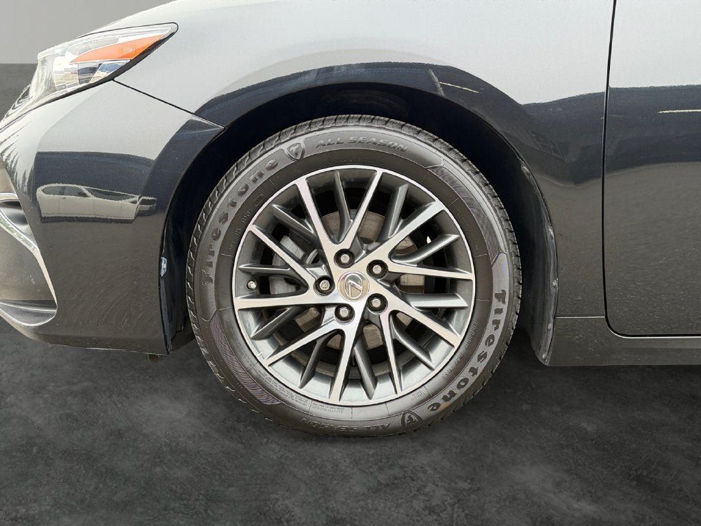 Used 2016 Lexus ES 350 w/ Navigation System Package FWD image 5