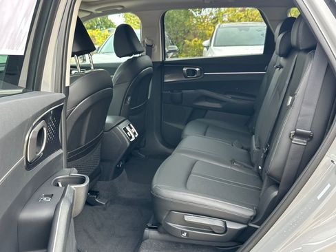 New 2026 Kia Sorento S w/ S Panoramic Sunroof Package image 13