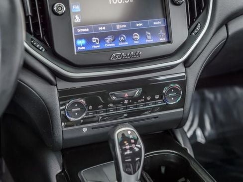 Used 2016 Maserati Ghibli RWD image 30