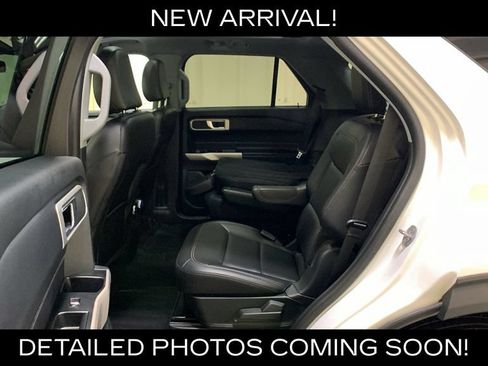 Used 2022 Ford Explorer XLT w/ Equipment Group 202A AWD/4WD image 24