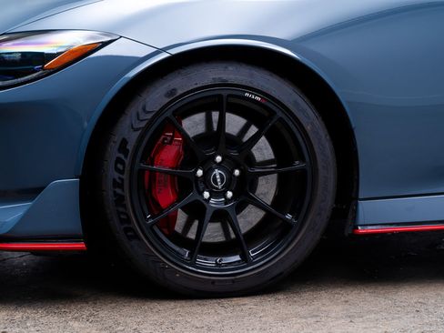Used 2024 Nissan Z NISMO RWD image 5