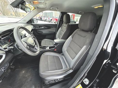 Used 2022 Chevrolet TrailBlazer LT image 18
