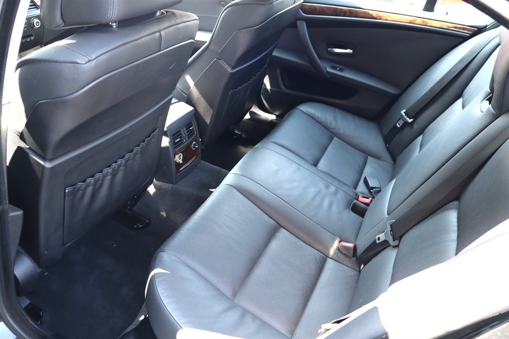 Used 2010 BMW 535i Sedan RWD image 18