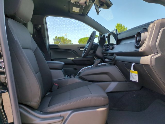 New 2026 Chevrolet Colorado Trail Boss w/ Midnight Edition AWD/4WD image 33