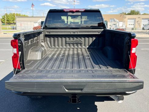 Used 2023 Chevrolet Silverado 2500 High Country image 11