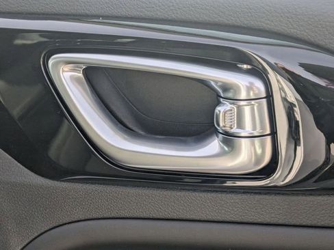 New 2026 Jeep Compass Latitude AWD/4WD image 38