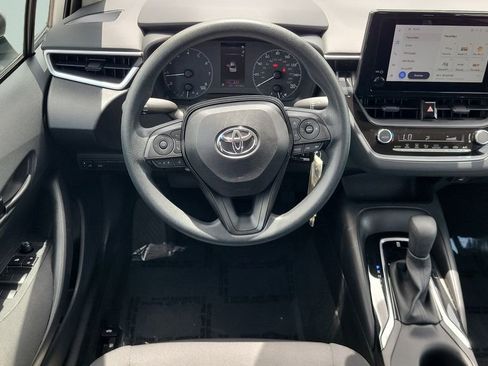 Used 2025 Toyota Corolla LE FWD image 12