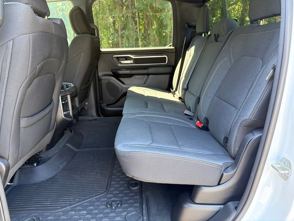 Used 2023 RAM 1500 Big Horn AWD/4WD image 14