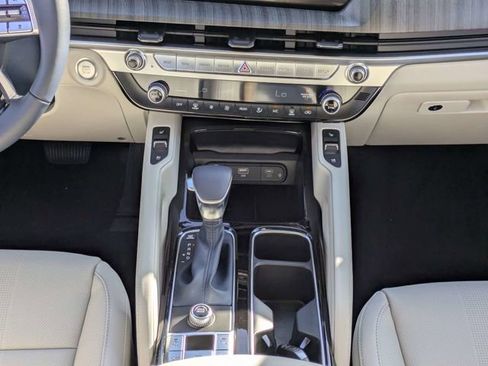 New 2025 Kia Telluride EX image 18