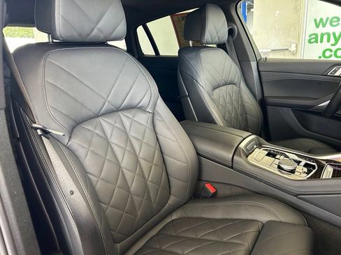 Used 2025 BMW X6 xDrive40i AWD/4WD image 25