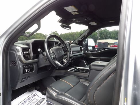 Used 2023 Ford F250 Platinum w/ Tremor Off-Road Package AWD/4WD image 16